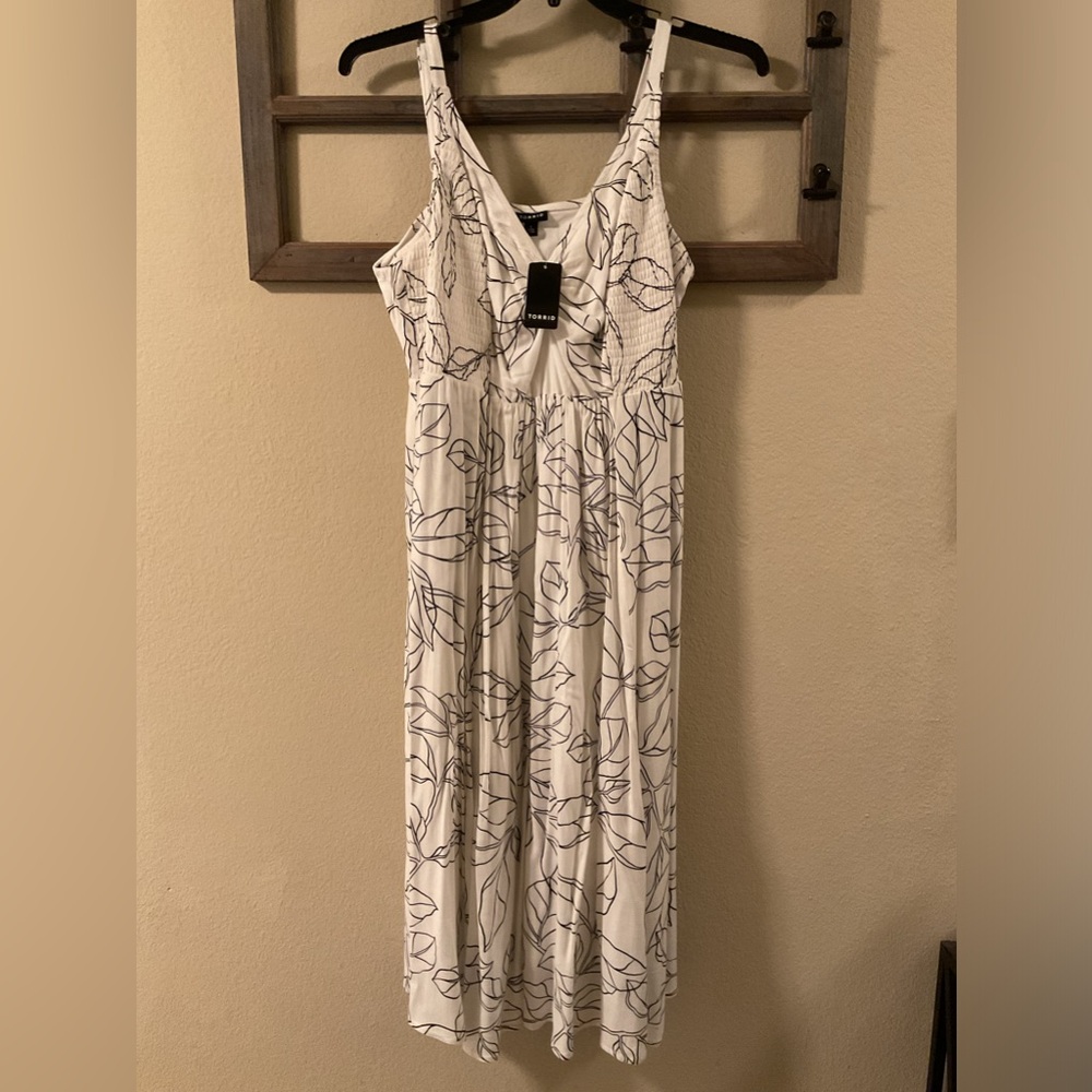 Torrid, white with black summer sun dress